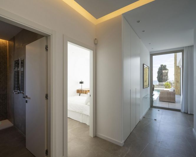 Image No.14-5 Bed Villa for sale