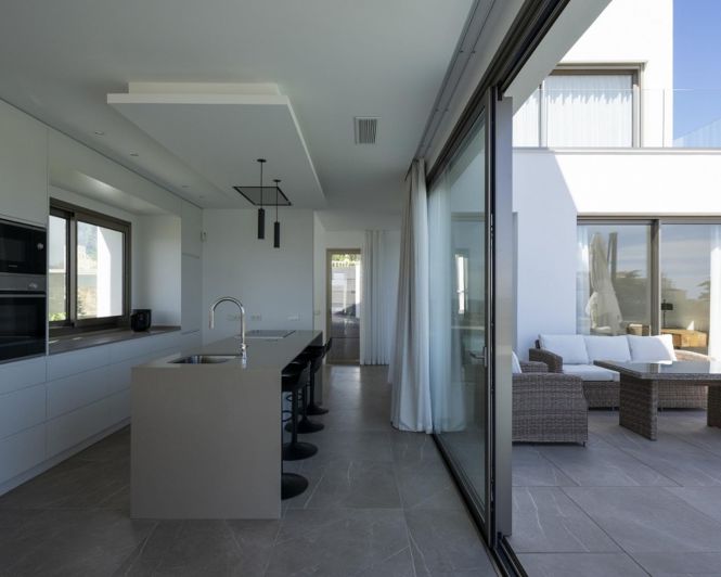 Image No.20-5 Bed Villa for sale