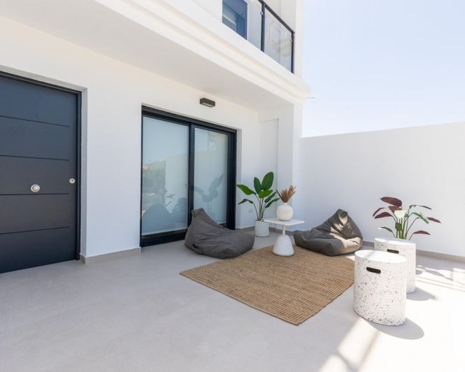 Image No.5-4 Bed Townhouse for sale