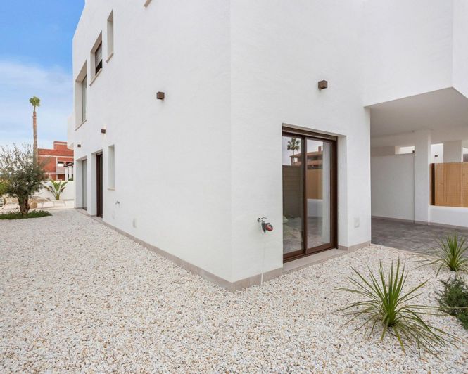 Image No.31-2 Bed Apartment for sale