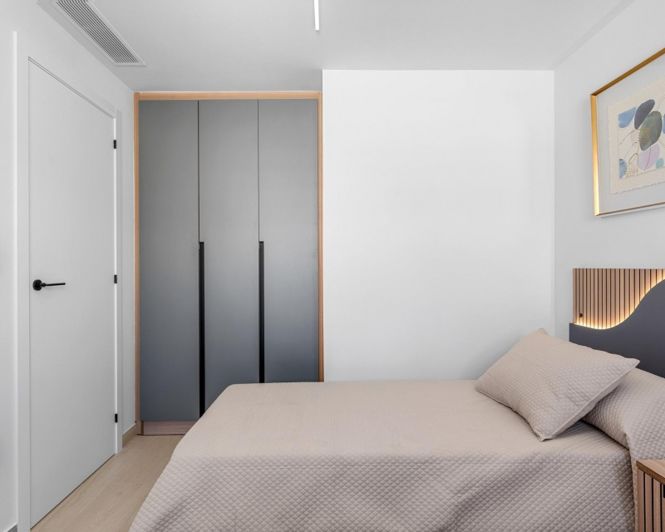 Image No.30-2 Bed Apartment for sale