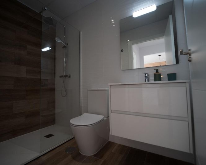 Image No.32-2 Bed Townhouse for sale