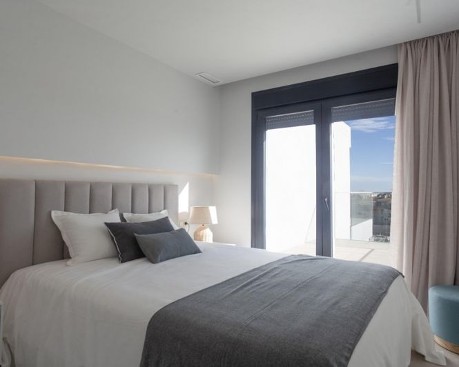 Image No.17-3 Bed Apartment for sale