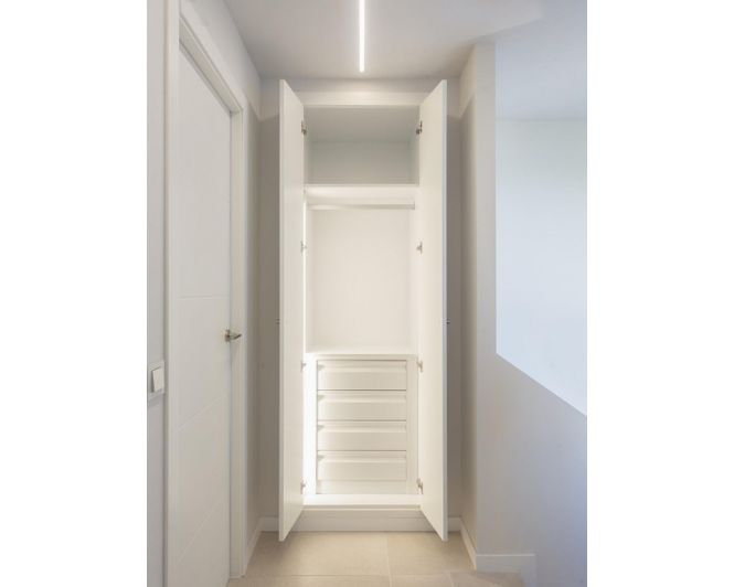 Image No.20-3 Bed Apartment for sale