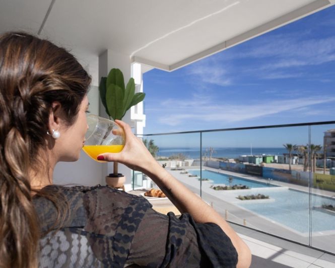 Image No.21-3 Bed Apartment for sale