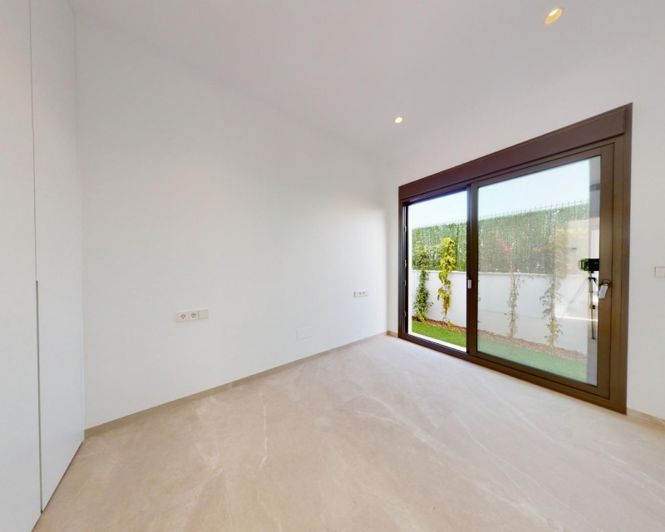 Image No.21-3 Bed Villa for sale