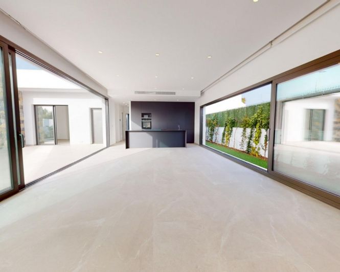 Image No.6-3 Bed Villa for sale