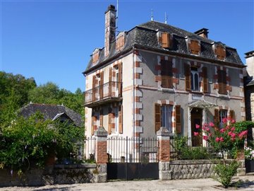 1 - Saint-Chamant, Maison
