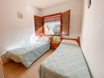 townhouse-for-sale-in-los-balcones-es375-1765
