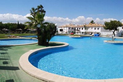 townhouse-for-sale-in-los-balcones-es375-1765