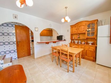 townhouse-for-sale-in-los-balcones-es375-1765