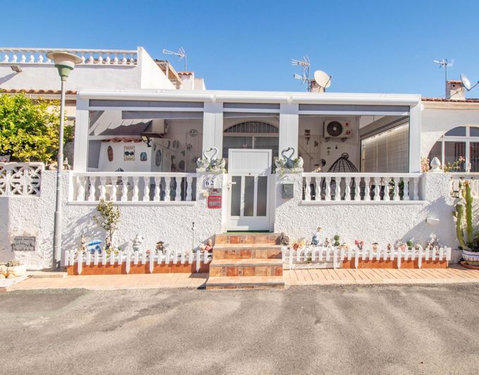 Image No.1-Bungalow de 2 chambres à vendre à Torrevieja
