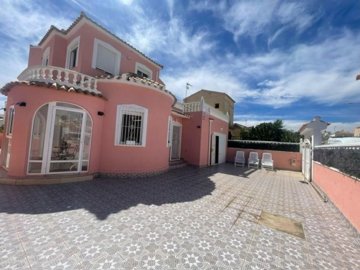 18994-villa-for-sale-in-play-flamenca-4198424