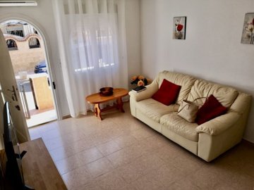 18965-town-house-for-sale-in-la-florida-41935