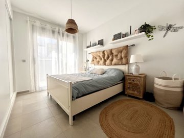 apartment-in-santiago-de-la-ribera-5-large
