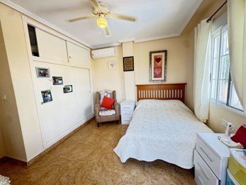 villa-in-la-zenia-11-large