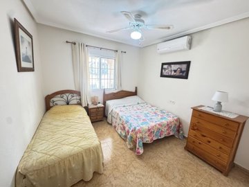 villa-in-la-zenia-8-large
