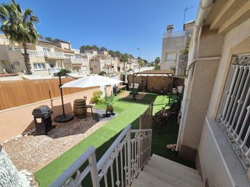 villa-in-villamartin-12-large
