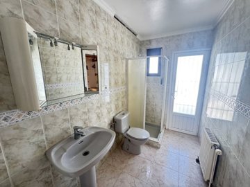 villa-in-villamartin-13-large