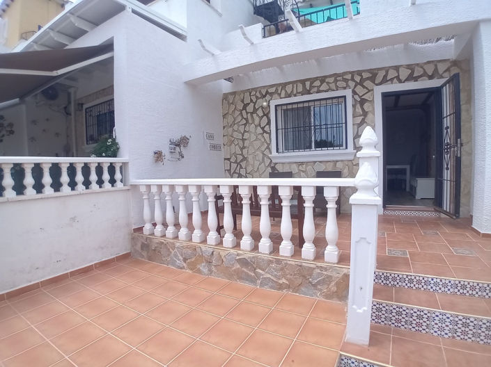 Image No.1-3 Bed Townhouse for sale