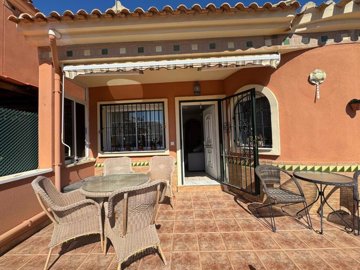 bungalow-in-playa-flamenca-5-large