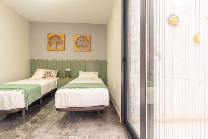 Image No.17-2 Bed Apartment for sale