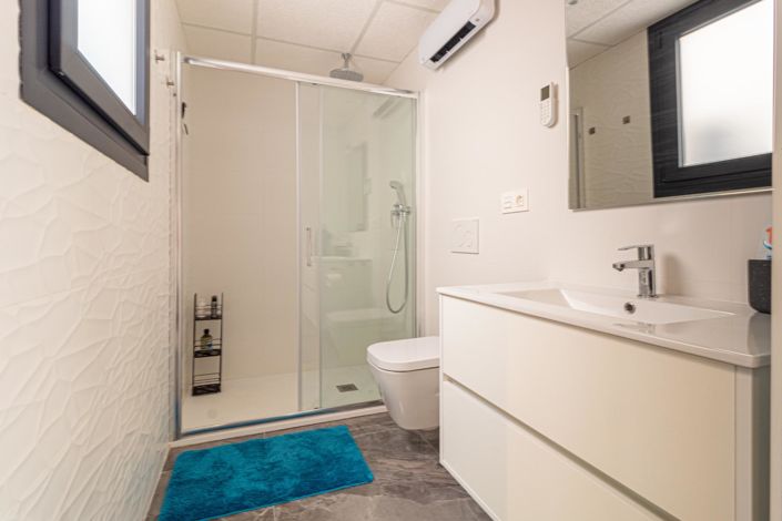 Image No.19-2 Bed Apartment for sale