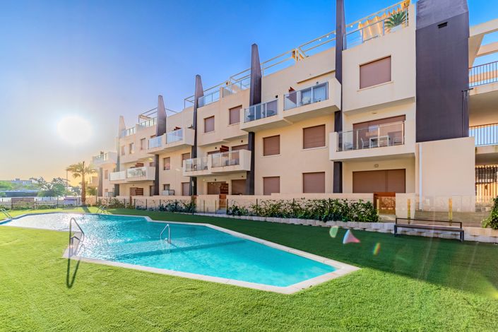Image No.1-2 Bed Apartment for sale