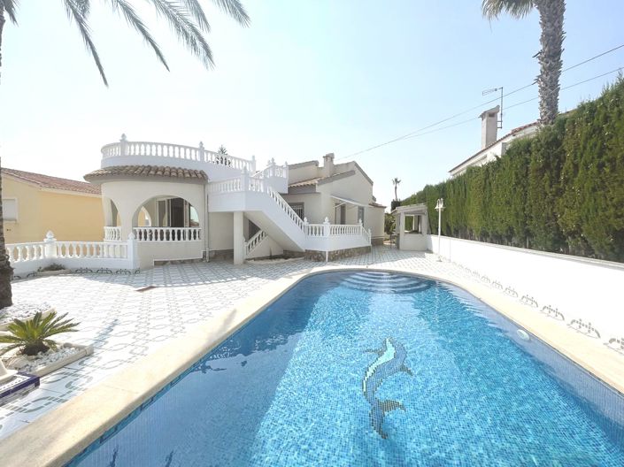 Image No.1-3 Bed Villa for sale