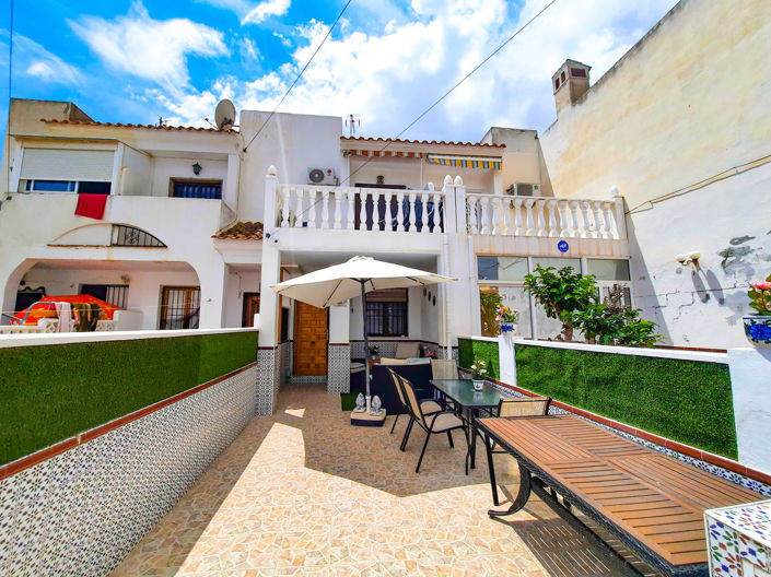 Image No.1-Maison de ville de 2 chambres à vendre à Torrevieja