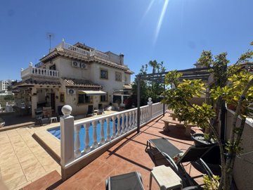 town-house-in-villamartin-2-large