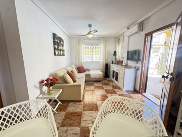 town-house-in-villamartin-7-large