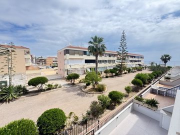 apartment-in-mil-palmeras-8-large