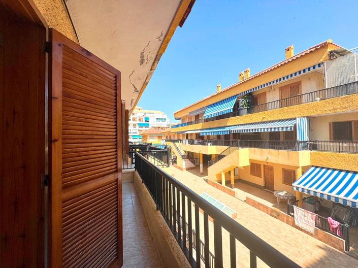 Image No.1-2 Bed Villa for sale