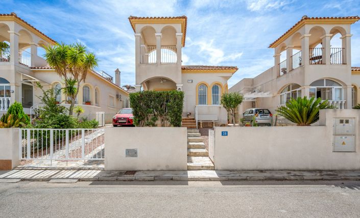 Image No.1-3 Bed Villa for sale