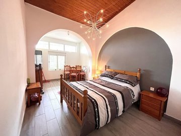 villa-in-pinar-de-campoverde-15-large