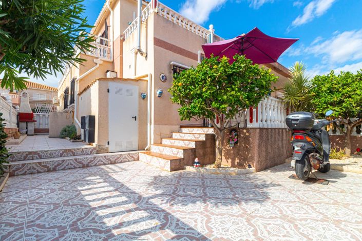 Image No.1-3 Bed Townhouse for sale
