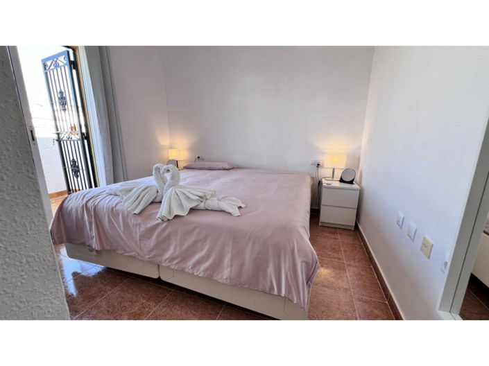 Image No.11-3 Bed Townhouse for sale