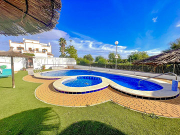 21818-quad-house-for-sale-in-vistabella-golf-