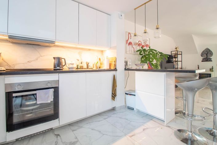 Image No.17-4 Bed Townhouse for sale