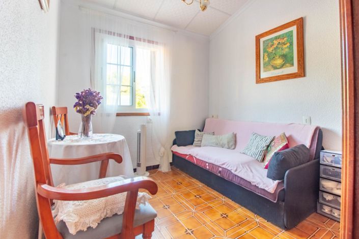 Image No.26-4 Bed Townhouse for sale