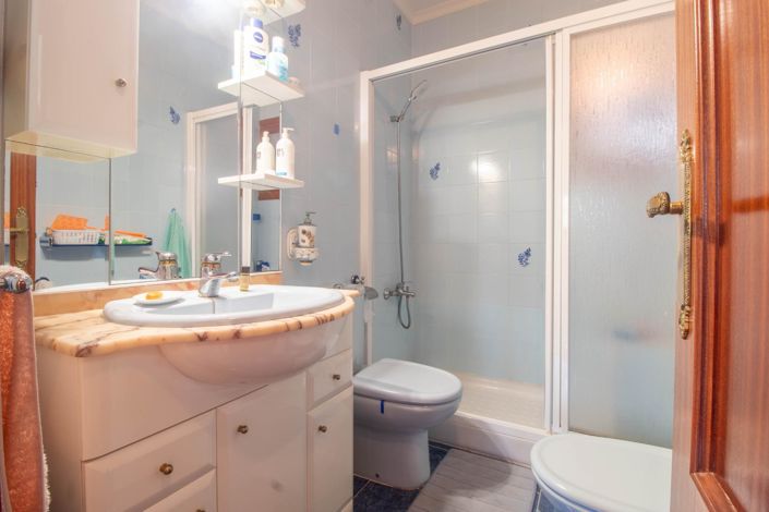 Image No.31-4 Bed Townhouse for sale