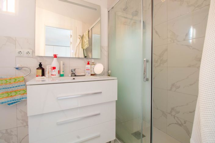 Image No.33-4 Bed Townhouse for sale