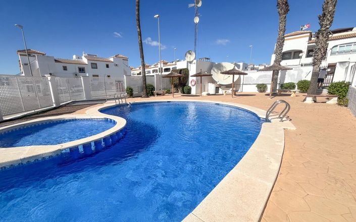 Image No.21-Appartement de 2 chambres à vendre à Vistabella Golf