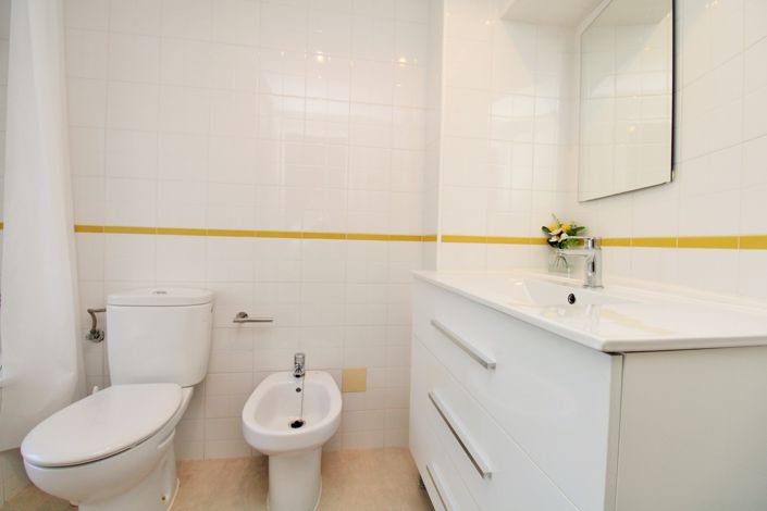 Image No.13-2 Bed Apartment for sale