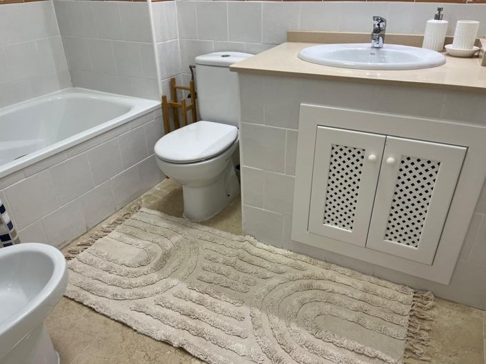 Image No.18-2 Bed Apartment for sale