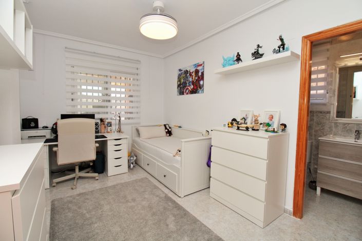 Image No.17-Villa de 4 chambres à vendre à Villamartin