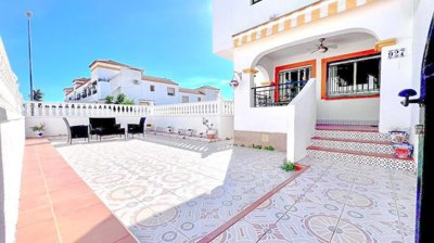 Appartement de 2 chambres à vendre à Vistabella Golf