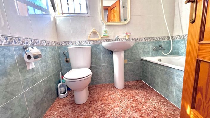 Image No.17-2 Bed Apartment for sale