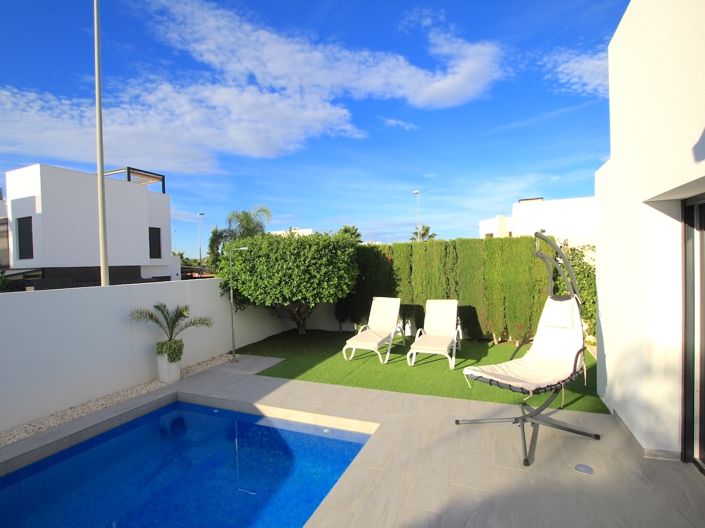 Image No.24-2 Bed Villa for sale